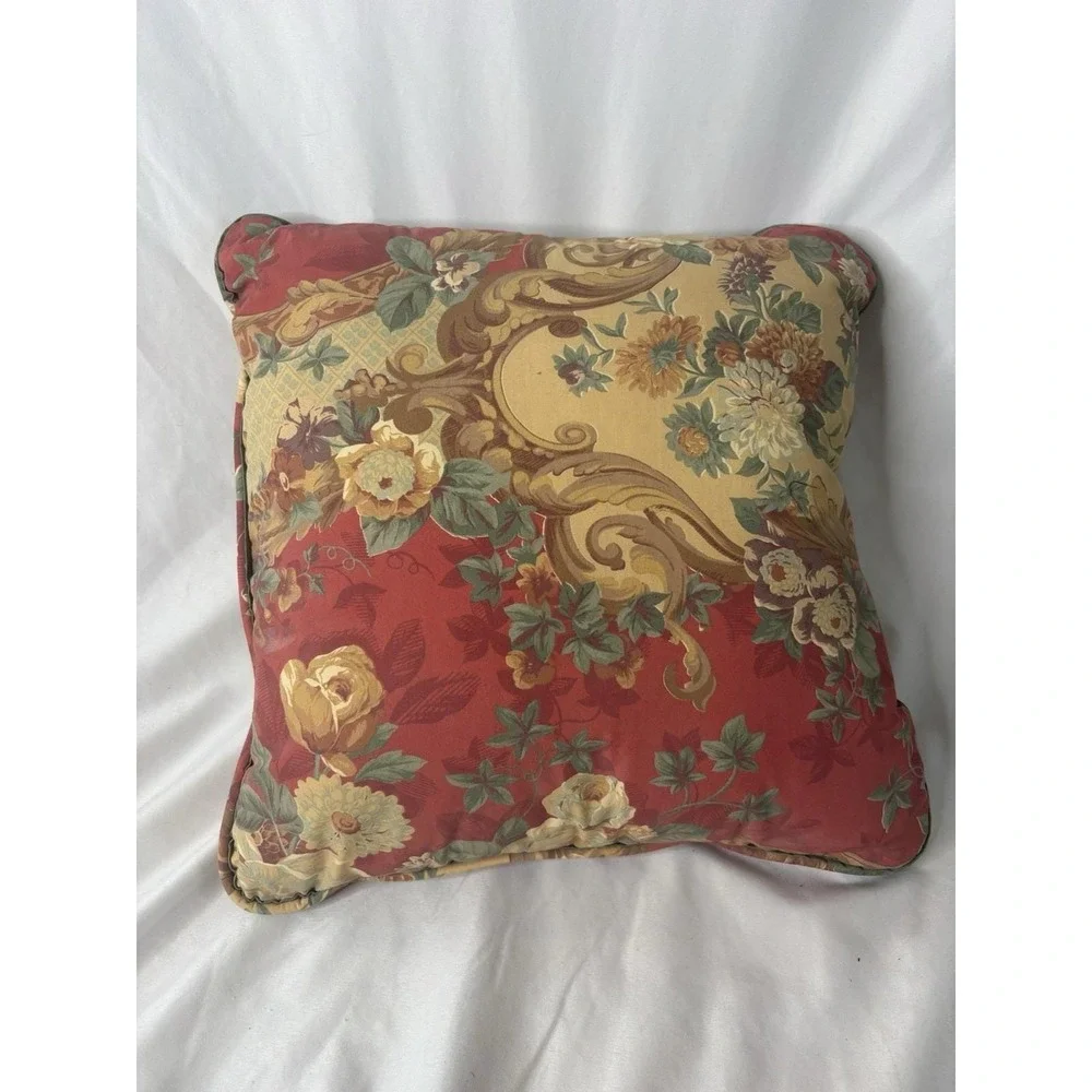 Vintage Sheridan Australia Pair of Floral Throw Pillows 16